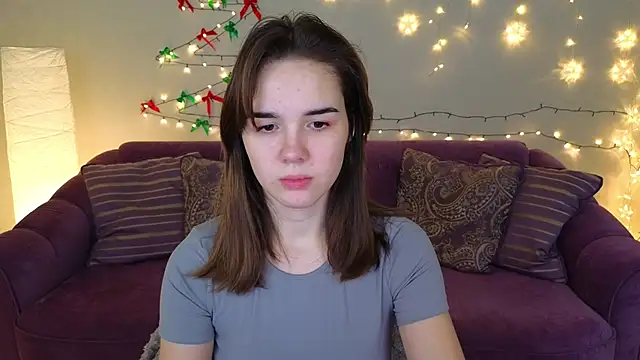 Snapshot of LindaRobertz chatting on 12-19-24, 11:57 LindaRobertz online show from 12-19-24, 11:57