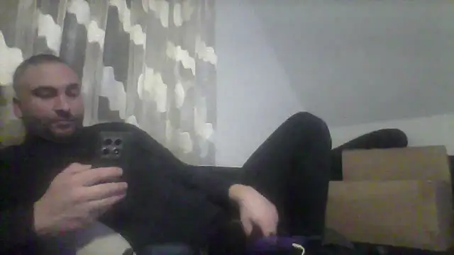 Snapshot of NewyorkDimi chatting on 01-16-25, 12:12 NewyorkDimi online show from 01-16-25, 12:12