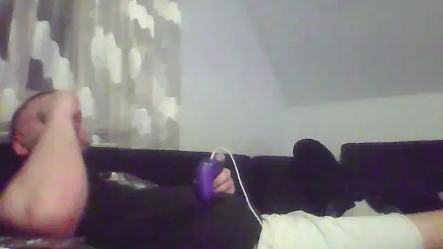 Snapshot of NewyorkDimi chatting on 02-17-25, 02:42 NewyorkDimi online show from 02-17-25, 02:42