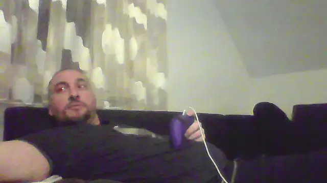 Snapshot of NewyorkDimi chatting on 02-25-25, 12:03 NewyorkDimi online show from 02-25-25, 12:03