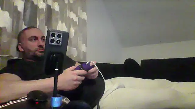 Snapshot of NewyorkDimi chatting on 03-14-25, 12:43 NewyorkDimi online show from 03-14-25, 12:43