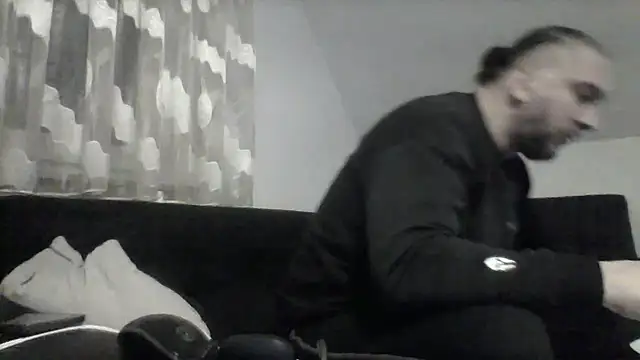 Snapshot of NewyorkDimi chatting on 03-17-25, 11:43 NewyorkDimi online show from 03-17-25, 11:43