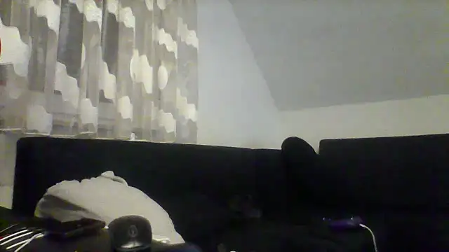 Snapshot of NewyorkDimi chatting on 03-23-25, 04:38 NewyorkDimi online show from 03-23-25, 04:38