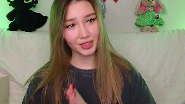 LuxuryGirl   online show from 03-04-25, 01:06