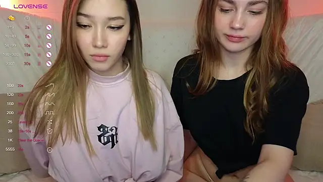 LuxuryGirl   online show from 03-08-25, 11:27