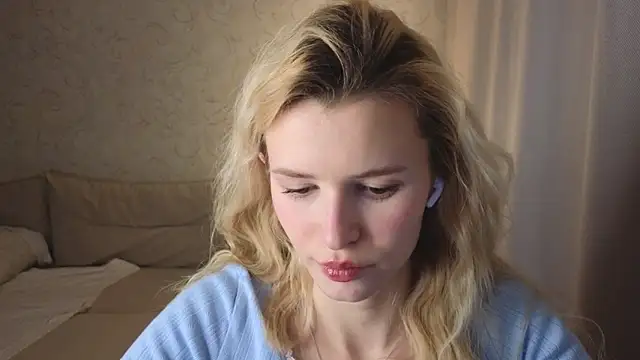 Snapshot of elsa_limerence chatting on 04-09-26, 04:56 elsa limerence online show from 04-09-26, 04:56
