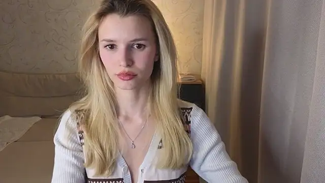 Snapshot of elsa_limerence chatting on 04-11-26, 05:17 elsa limerence online show from 04-11-26, 05:17