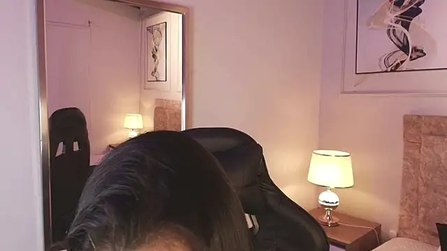 Snapshot of lyn_adamns chatting on 01-24-25, 11:12 lyn adamns online show from 01-24-25, 11:12