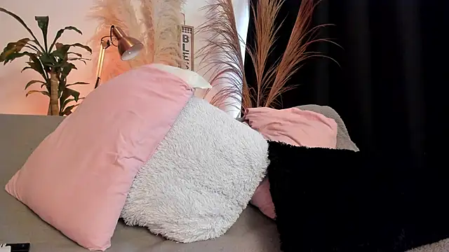 Serenity Day online show from 02-28-26, 03:13