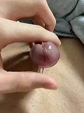 Snapshot of toooom845 chatting on 12-20-25, 08:27 toooom845 online show from 12-20-25, 08:27