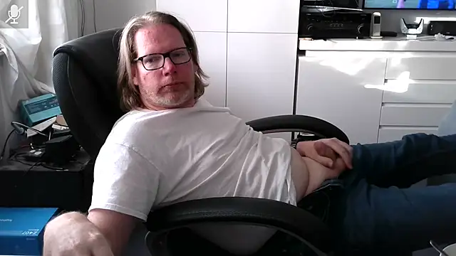 Snapshot of VSteph chatting on 05-08-26, 05:40 VSteph online show from 05-08-26, 05:40