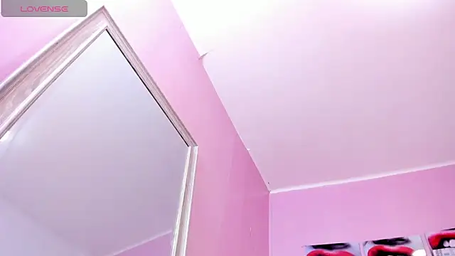 Snapshot of alice__tylor chatting on 03-21-25, 02:29 alice tylor online show from 03-21-25, 02:29