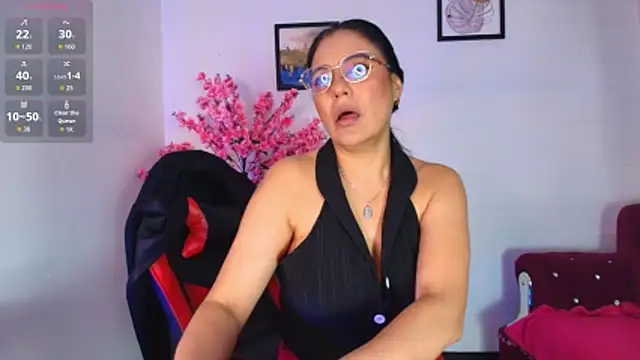 Snapshot of Zuzana21 chatting on 07-01-26, 01:02 Zuzana21 online show from 07-01-26, 01:02