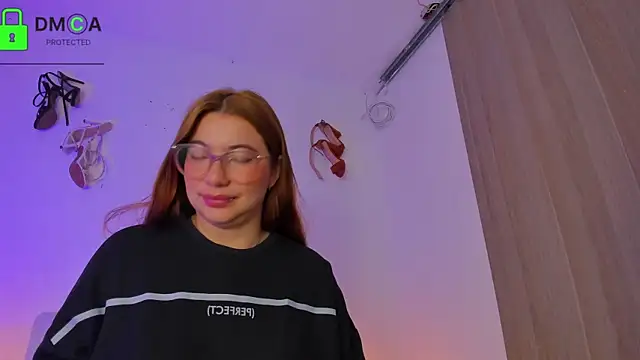 kathryn07 online show from 12-22-25, 12:02