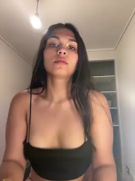 Snapshot of sc4ry_girl1 chatting on 03-19-25, 02:27 sc4ry girl1 online show from 03-19-25, 02:27