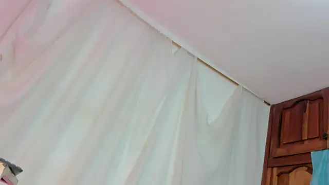 Itsme Daniela online show from 02-12-26, 04:02