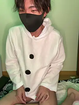 UKI06 online show from 12-21-24, 02:04