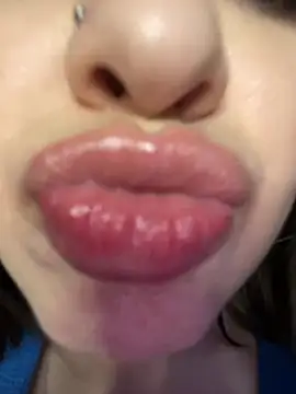 EllyBigTits online show from 02-19-25, 09:25