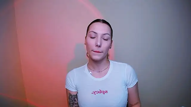 Snapshot of VanessaMay_ chatting on 12-24-24, 09:33 VanessaMay online show from 12-24-24, 09:33