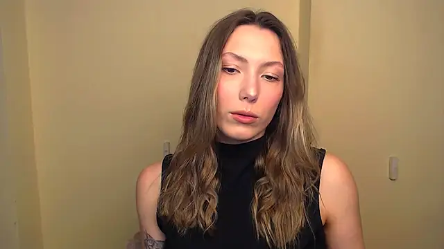 Snapshot of VanessaMay_ chatting on 03-05-25, 07:49 VanessaMay online show from 03-05-25, 07:49