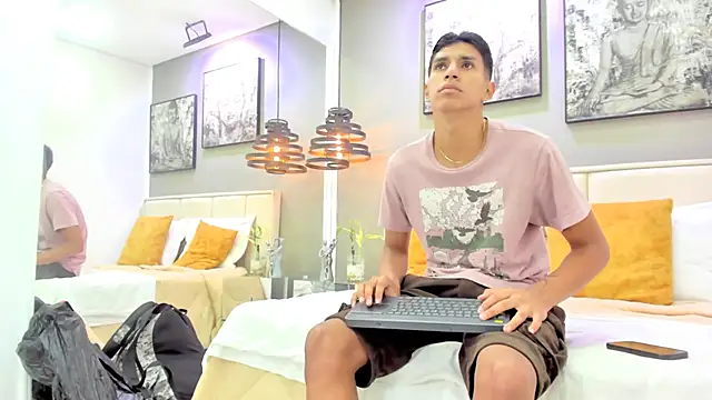 kieran derek online show from 10-23-25, 03:17