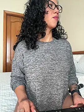 soli-lov online show from 02-16-25, 12:54