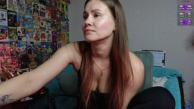 LittleLeen online show from 10-22-25, 03:45