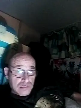 Snapshot of Kifkif012 chatting on 11-07-25, 02:33 Kifkif012 online show from 11-07-25, 02:33