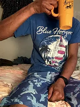 Johnras121 online show from 01-14-26, 05:18