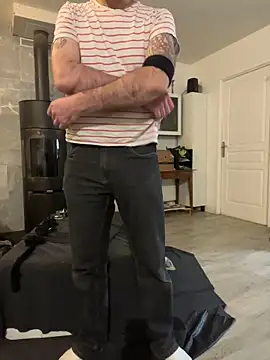 Snapshot of lucboyslam chatting on 12-29-24, 10:56 lucboyslam online show from 12-29-24, 10:56