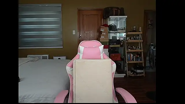 Snapshot of aya_saki chatting on 01-17-25, 05:53 aya saki online show from 01-17-25, 05:53