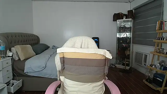 Snapshot of aya_saki chatting on 09-28-25, 08:20 aya saki online show from 09-28-25, 08:20