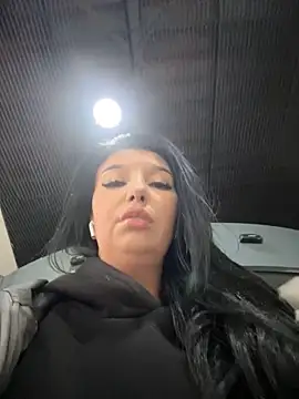 Tisha Busty online show from 11-17-25, 12:33