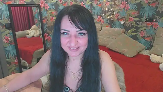 SusanLaNice online show from 12-10-24, 07:43