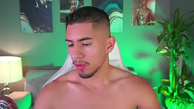 Aaronfox x online show from 01-29-25, 12:22