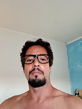 Snapshot of 2024gaelpiroca chatting on 09-30-25, 09:03 2024gaelpiroca online show from 09-30-25, 09:03