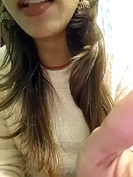 Snapshot of MIss-Naina chatting on 12-28-24, 05:25 MIss-Naina online show from 12-28-24, 05:25
