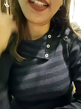 Snapshot of MIss-Naina chatting on 01-26-25, 02:45 MIss-Naina online show from 01-26-25, 02:45