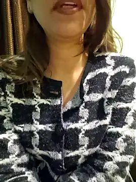 Snapshot of MIss-Naina chatting on 02-09-25, 01:22 MIss-Naina online show from 02-09-25, 01:22