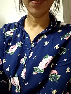 Snapshot of MIss-Naina chatting on 02-28-25, 04:53 MIss-Naina online show from 02-28-25, 04:53