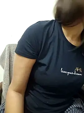 Snapshot of MIss-Naina chatting on 03-02-25, 05:58 MIss-Naina online show from 03-02-25, 05:58