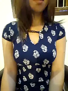Snapshot of MIss-Naina chatting on 03-19-25, 11:25 MIss-Naina online show from 03-19-25, 11:25