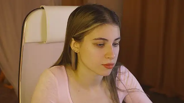 EllieCutes online show from 01-26-25, 08:36