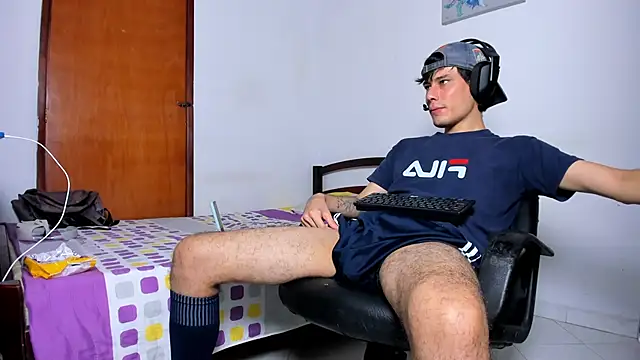 Huge latin cock online show from 12-27-24, 01:22