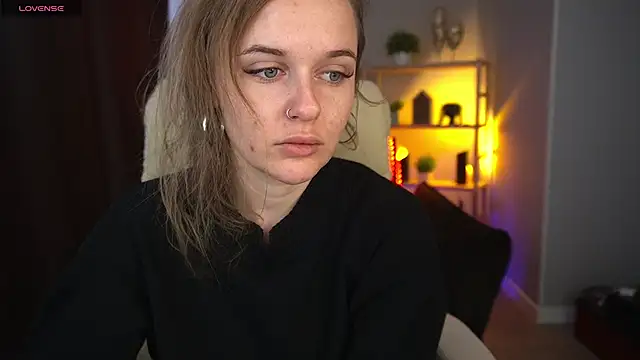 Snapshot of MaribelRiverr_ chatting on 12-16-24, 06:32 MaribelRiverr online show from 12-16-24, 06:32