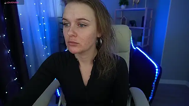 Snapshot of MaribelRiverr_ chatting on 01-11-25, 06:35 MaribelRiverr online show from 01-11-25, 06:35