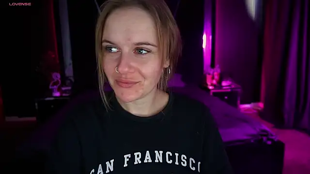Snapshot of MaribelRiverr_ chatting on 09-12-25, 05:40 MaribelRiverr online show from 09-12-25, 05:40
