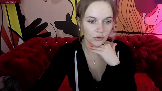 Snapshot of MaribelRiverr_ chatting on 07-11-26, 06:27 MaribelRiverr online show from 07-11-26, 06:27