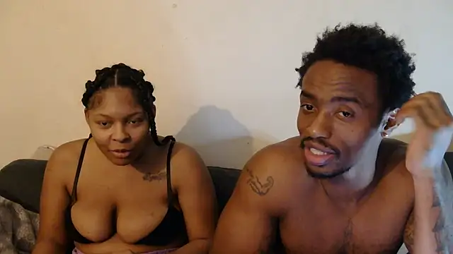 Snapshot of exotic__couple chatting on 01-05-25, 03:22 exotic  couple online show from 01-05-25, 03:22