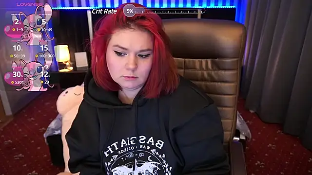 Snapshot of BettyDark chatting on 03-11-25, 02:43 BettyDark online show from 03-11-25, 02:43